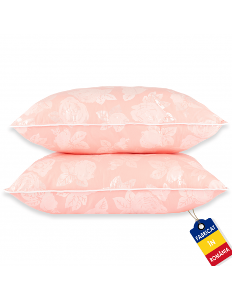 Set de 2 perne Pernador cu puf si pana de gasca, 70x70 cm, Roz cu trandafiri argintii
