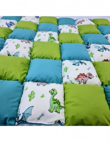 Saltea de joaca premium patchwork, 100 x 100 cm, verde cu turcoaz si dinozauri