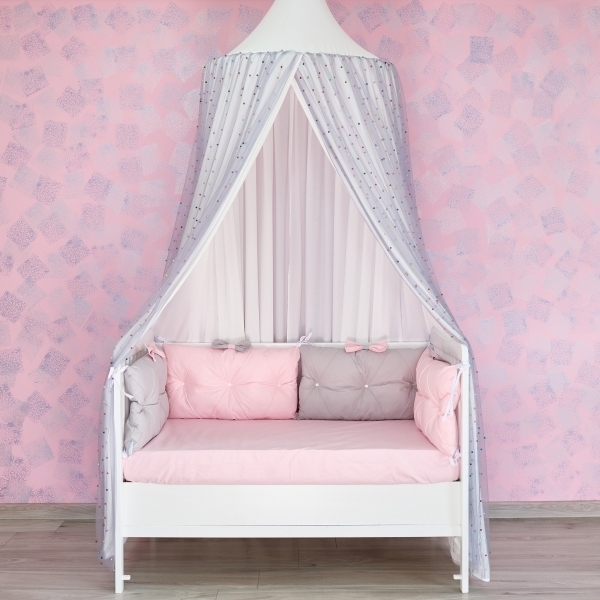 Baldachin de tavan din tulle si voal, alb cu gri