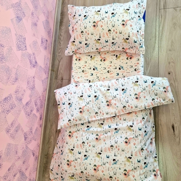 Lenjerie din Bumbac pentru patut stivuibil, Lumea basmelor