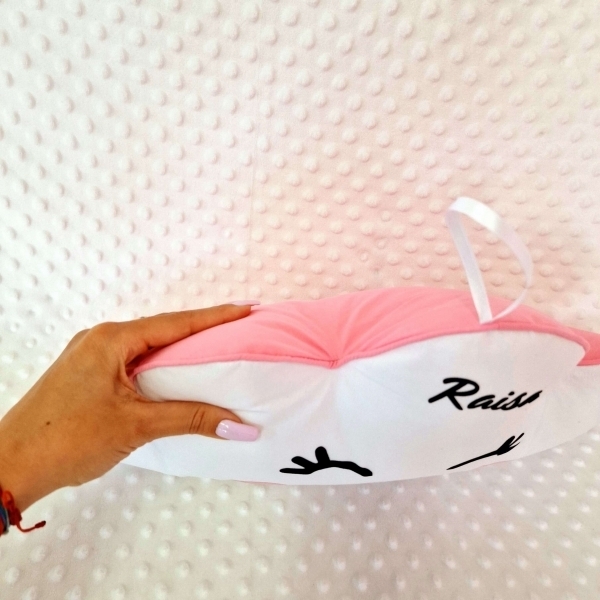 Perna decorativa Norisor alb cu roz