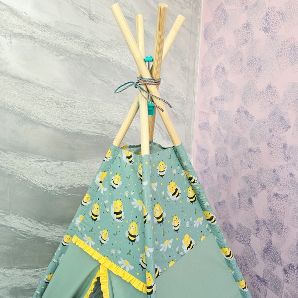 Cort de joaca Teepee, albinute cu kaki