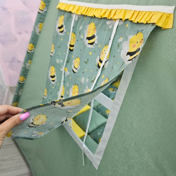 Cort de joaca Teepee, albinute cu kaki