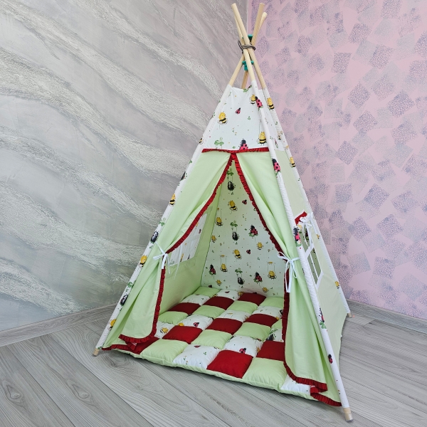 Cort de joaca Teepee, buburuze si albinute