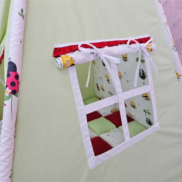 Cort de joaca Teepee, buburuze si albinute